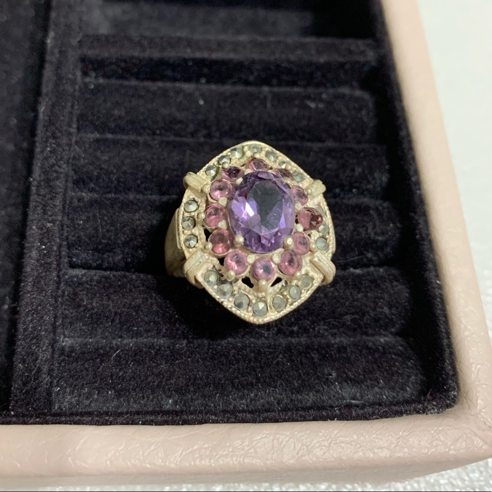 {Ring}